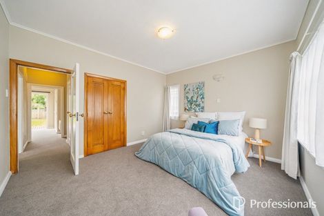 Photo of property in 16 Bell Road, Waiwhetu, Lower Hutt, 5010
