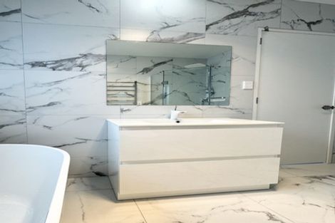 Photo of property in 16 Morus Road, Massey, Auckland, 0614