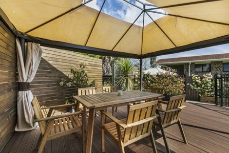 Photo of property in 1 Waitawa Place, Lynmore, Rotorua, 3010