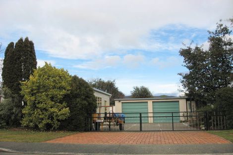 Photo of property in 8 Quill Street, Te Anau, 9600