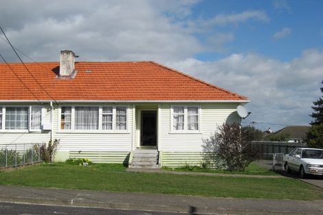 Photo of property in 18 Churchill Street, Waipukurau, 4200