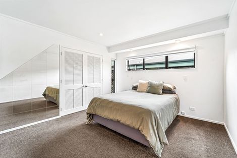 Photo of property in 70b Gledstane Road, Stanmore Bay, Whangaparaoa, 0932