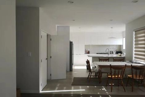 Photo of property in 53 Cheriton Road, Mellons Bay, Auckland, 2014