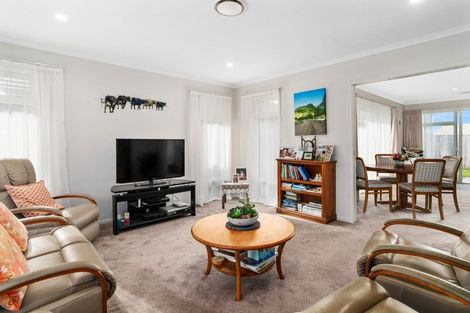 Photo of property in 8 Fearnley Grove, Pyes Pa, Tauranga, 3112