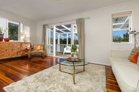 Photo of property in 2/18 Kenmure Avenue, Forrest Hill, Auckland, 0620