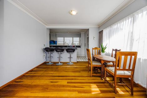 Photo of property in 22 Tatariki Street, Rosehill, Papakura, 2113