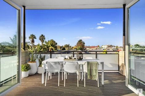 Photo of property in 118 Edgecumbe Road, Tauranga South, Tauranga, 3112