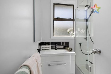 Photo of property in 40 Logie Street, Stokes Valley, Lower Hutt, 5019