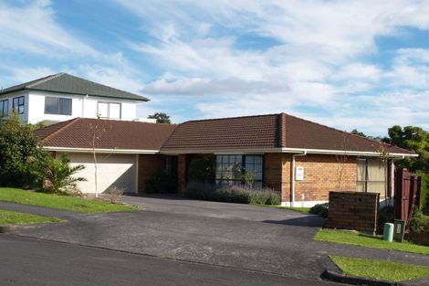 Photo of property in 9 Fieldstone Court, Northpark, Auckland, 2013