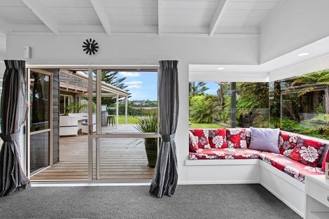 Photo of property in 24 Settlers Grove, Orewa, 0931