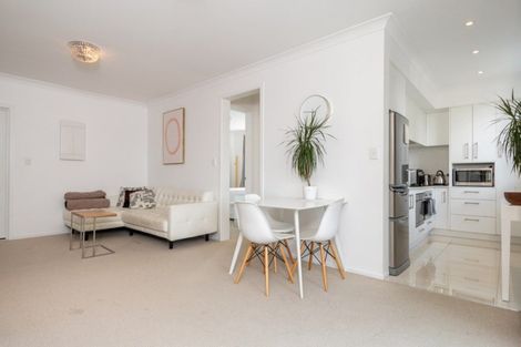 Photo of property in 8/2 Herne Bay Road, Herne Bay, Auckland, 1011