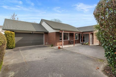 Photo of property in 1/25b Ramore Place, Redwood, Christchurch, 8051