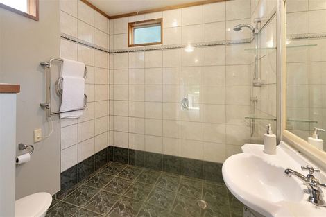 Photo of property in 88 Aeroview Drive, Beach Haven, Auckland, 0626