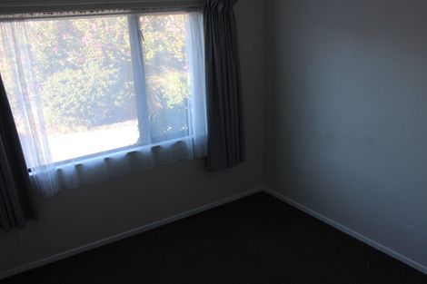 Photo of property in 18 Royal Oak Drive, Kelvin Grove, Palmerston North, 4414
