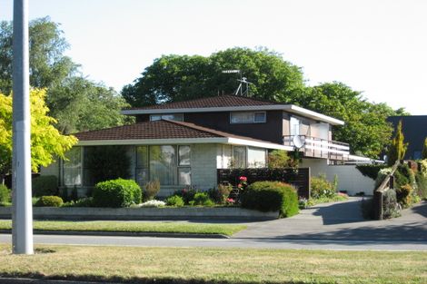 Photo of property in 2/427 Memorial Avenue, Burnside, Christchurch, 8053