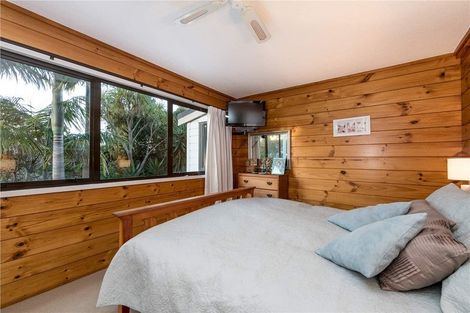 Photo of property in 1/10 Denby Lane, Northcote Point, Auckland, 0627