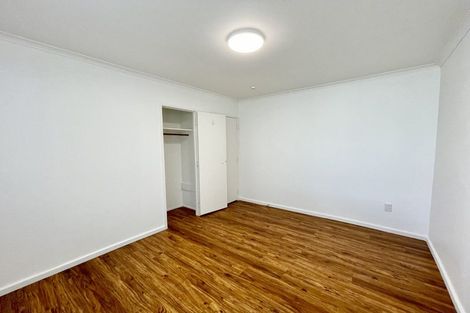 Photo of property in 2/56 Knightsbridge Drive, Forrest Hill, Auckland, 0620