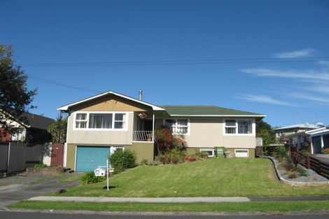 Photo of property in 45 Portadown Avenue, Pakuranga Heights, Auckland, 2010