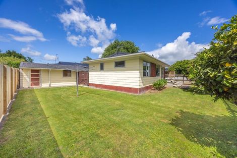 Photo of property in 35 Karen Crescent, Dinsdale, Hamilton, 3204