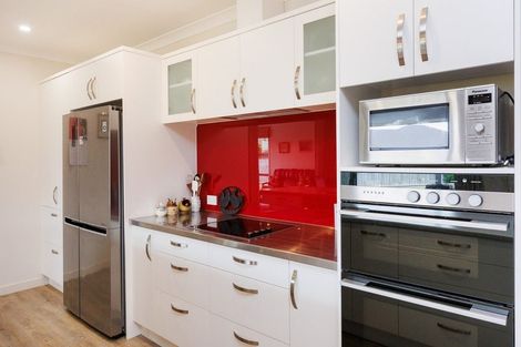 Photo of property in 8 Hanalin Drive, Marton, 4710