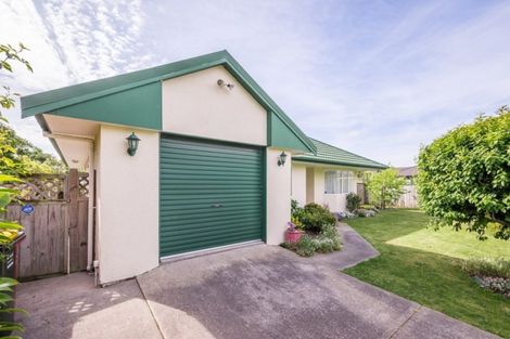 Photo of property in 73 Makarini Street, Paraparaumu, 5032