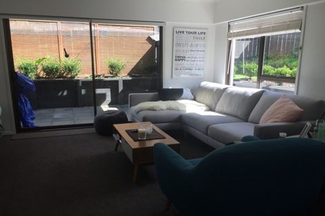 Photo of property in 3/59 Norwood Road, Bayswater, Auckland, 0622