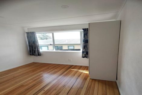 Photo of property in 165 Don Buck Road, Massey, Auckland, 0614