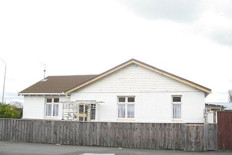 Photo of property in 16 West Street, West End, Palmerston North, 4412