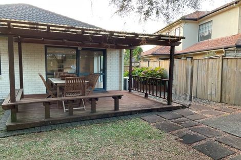 Photo of property in 20 Heyington Way, East Tamaki Heights, Auckland, 2016