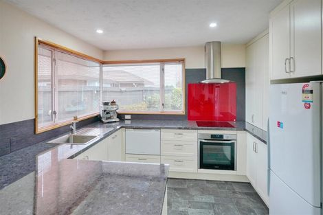 Photo of property in 7 Fieldmoor Place, Parklands, Christchurch, 8083