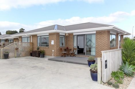 Photo of property in 1/6 Warre Street, Waitara, 4320