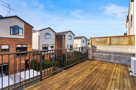 Photo of property in St Claire Village, 10/172 Mcleod Road, Te Atatu South, Auckland, 0610