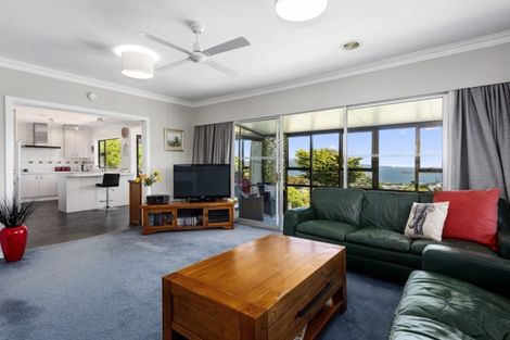 Photo of property in 35 Oakleigh Street, Maungaraki, Lower Hutt, 5010