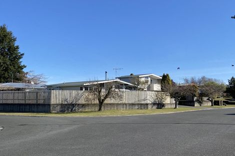 Photo of property in 23 Waianiwa Place, Tokoroa, 3420