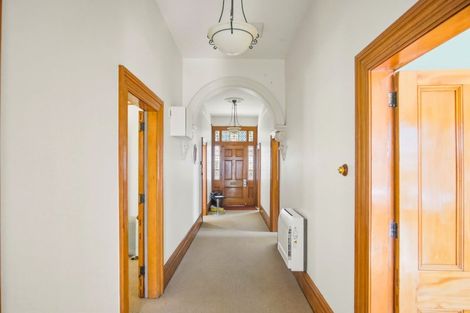 Photo of property in 133 Somerfield Street, Somerfield, Christchurch, 8024