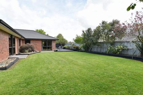 Photo of property in 12 Taunton Place, Rangiora, 7400