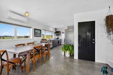 Photo of property in 143 Rangiora Road, Kaiwaka, 0573
