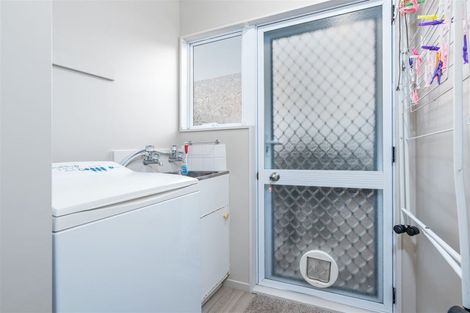 Photo of property in 1/20 Kirby Street, Glendene, Auckland, 0602