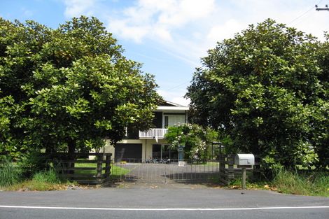 Photo of property in 183 Old Railway Road, Kumeu, 0892