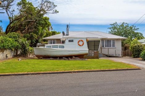 Photo of property in 2 Denby Road, Hawera, 4610