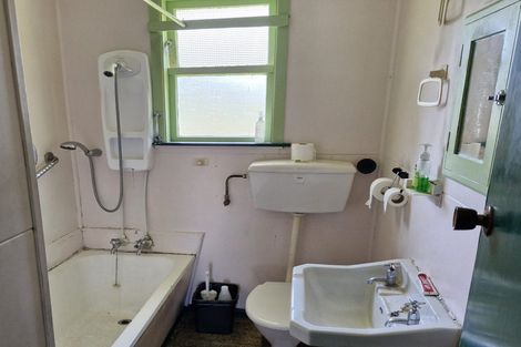 Photo of property in 17a Pembroke Street, Westown, New Plymouth, 4310