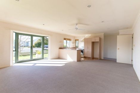 Photo of property in 9 Alexandra Street, Dannevirke, 4930