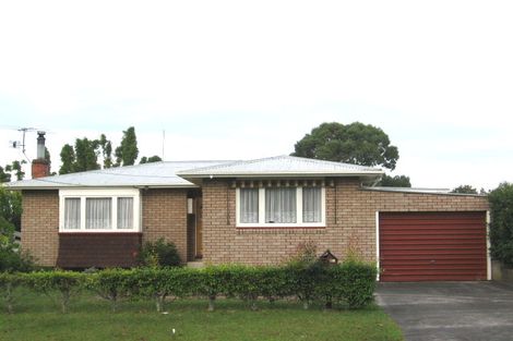 Photo of property in 11 Duncan Avenue, Te Atatu South, Auckland, 0610
