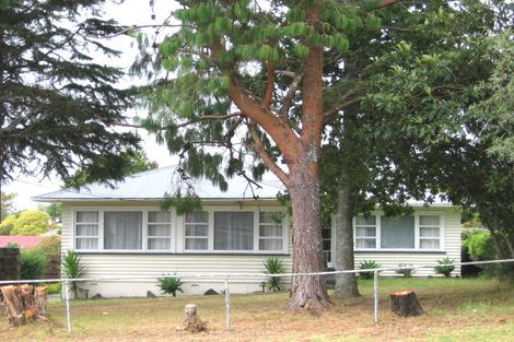 Photo of property in 1/11 Lancaster Road, Beach Haven, Auckland, 0626