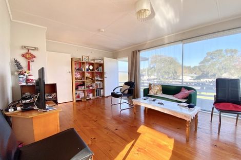 Photo of property in 58 Sylvia Road, Hillcrest, Auckland, 0627