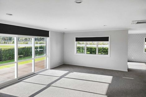 Photo of property in 2 Hemi Street, Waikanae, 5036