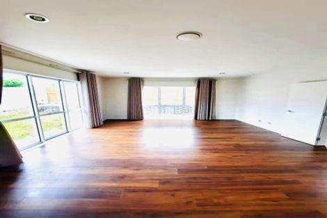 Photo of property in 4a Marina View Drive, West Harbour, Auckland, 0618