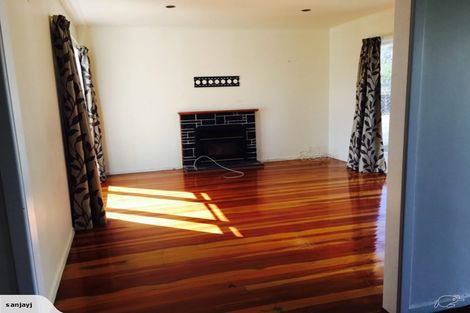 Photo of property in 1/18 Kirrie Avenue, Te Atatu South, Auckland, 0610