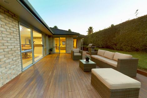 Photo of property in 10 Parkhaven Drive, Rosehill, Papakura, 2113