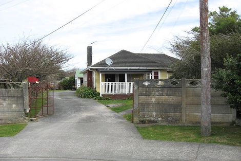 Photo of property in 3 Russell Road, Wainuiomata, Lower Hutt, 5014